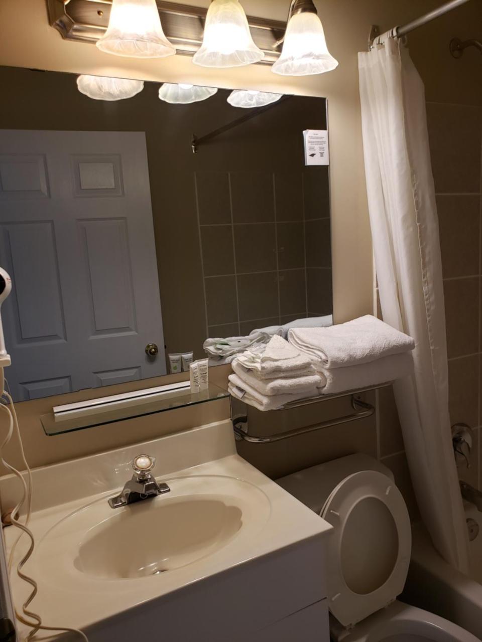 Shemron Suites Hotel Deep River Ngoại thất bức ảnh